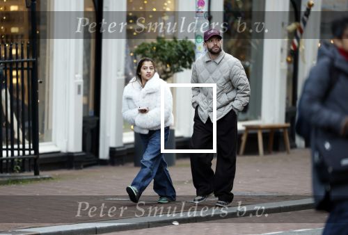Amsterdam 20 december 2024
Rolf Sanchez met vriendin in het centrum van Amsterdam.