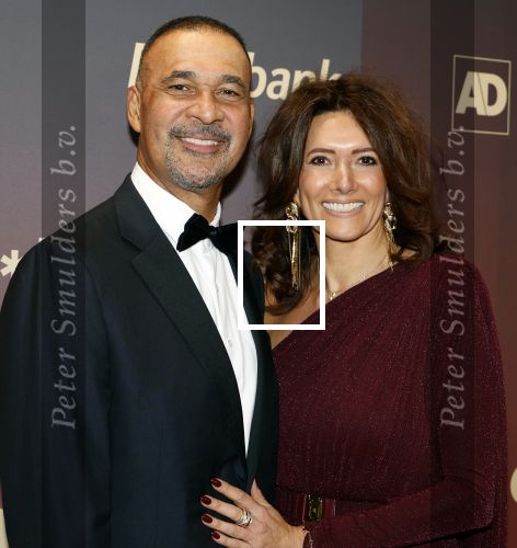 Arnhem 18 december 2024
Sportman van het jaar op Papendal. Sportgala.Ruud Gullit met zijn vriendin Karin de Rooij