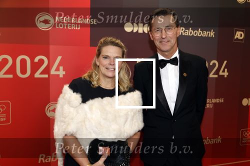 Arnhem 18 december 2024
Sportman van het jaar op Papendal. Sportgala. Stephan van den Berg met partner
