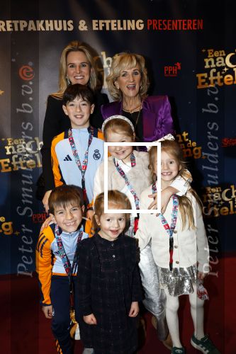 Tilburg 22 december 2024
Premiere theatershow Efteling in schouwburg van Tilburg . Tineke Schouten kwam met dochter en kleinkinderen