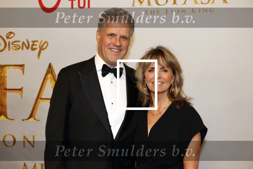 Amsterdam 17 december 2024
Premiere Mufasa (disney) in hotel l\'Europe. Ton Rozestraten met partner