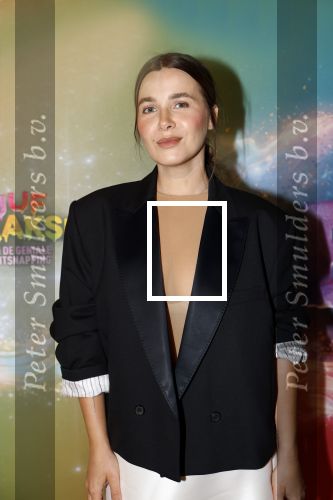 Amsterdam 8 december 2024
Premiere Juf Brakel in Pathe Arena met in de hoofdrollen Nicolette v Dam Martijn Fischer Annette Barlo Ditmar Marlin Flint de Man Floris Gobel Annick Boer Aram v d Rest Bart Oomen Carolina Dijkhuizen ea.Victoria Koblenko