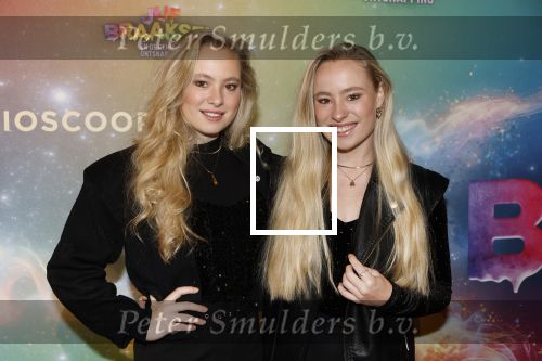 Amsterdam 8 december 2024
Premiere Juf Brakel in Pathe Arena met in de hoofdrollen Nicolette v Dam Martijn Fischer Annette Barlo Ditmar Marlin Flint de Man Floris Gobel Annick Boer Aram v d Rest Bart Oomen Carolina Dijkhuizen ea. Walewijn zusjes