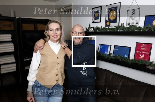 Groningen 23 december 2024
Willem Boomsma  (Big Brother) en zijn vriendin Marion  hebben een prive Welness in Groningen .
Hun kleindochter was gezellig op visite bij opa en oma.