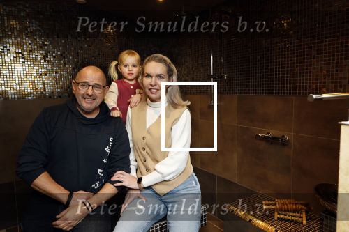 Groningen 23 december 2024
Willem Boomsma  (Big Brother) en zijn vriendin Marion  hebben een prive Welness in Groningen .
Hun kleindochter was gezellig op visite bij opa en oma.