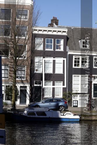 Amsterdam 14 april 2023
Nieuwe huis Youp van t hek en Debby petter
