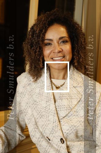 Hilversum 19 december 2025
10 jaar het perfecte plaatje in het fotomusuem in Hilversum . Amara Onwuka poseert met haar dochter Izu
