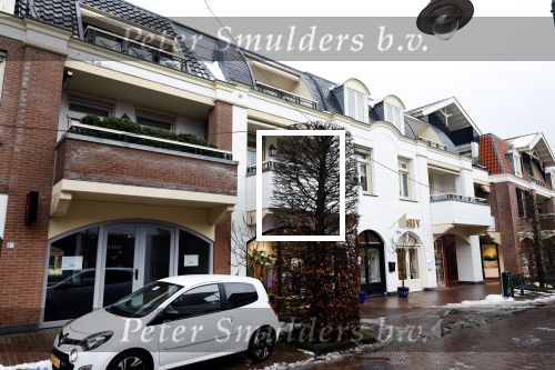 Laren 9 januari 2026
Andre v Duin heeft onlangs de penthouse gekocht naast de penthouse die hij afgelopen zomer kocht . Hij gaat van de 2 appartementen 1 appartement maken