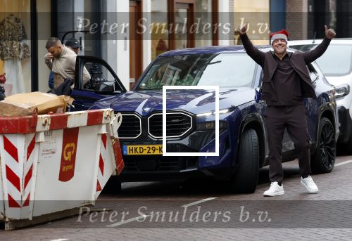 Amsterdam 8 december 2025
Andy v d Meijde en Dave Roelvink tijdens opnames op de pc hooftstraat.