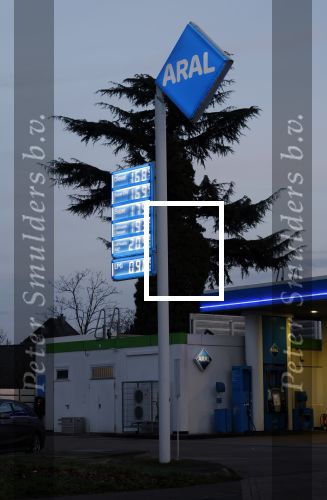 Bocholt 12 december 2025
Aral benzinepomp Bocholt . De benzine is 40 cent per liter goedkoper dan in NL
