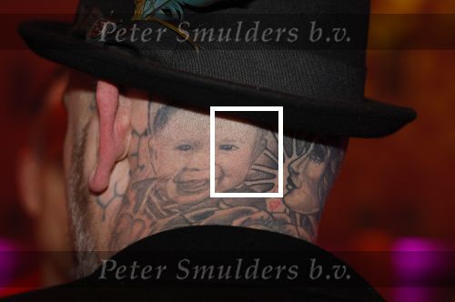 Amsterdam 6 december 2025
Diversity sport gala in het scheepvaartmuseum . Ben Saunders kwam met zijn vriendin . Ben heeft achter op zijn hoofd een tatoo van zijn kind en vriendin staan