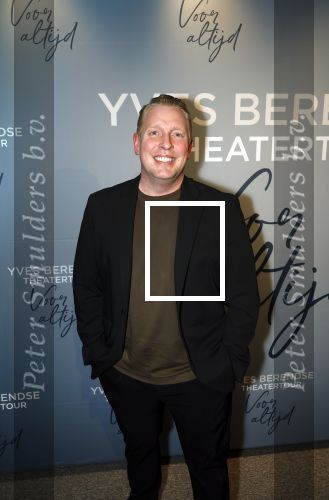 Bussum 8 december 2025
Premiere theatwershow Voor Altijd van Yves Berendse in t Spant. Billy dans en Maxim Froger