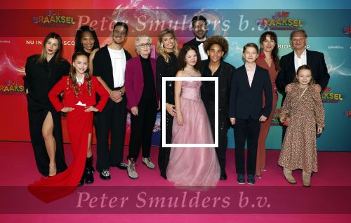 Amsterdam 7 december 2025
Premiere Juf Braaksel in Pathe Noord . cast met oa Nicolette v Dam Victoria Koblenko Martin v d Waardenberg Juvat Westendorp Annick Boer Carolina dijkhuizen Caro Klibansky Carry Slee ea.