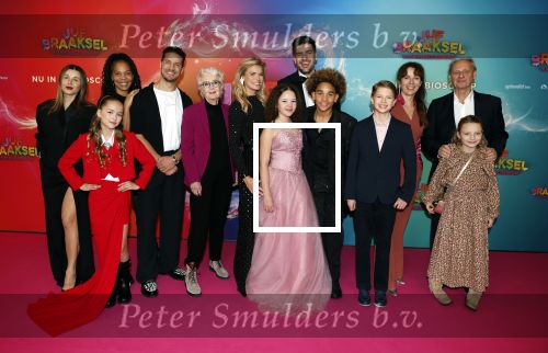 Amsterdam 7 december 2025
Premiere Juf Braaksel in Pathe Noord . cast met oa Nicolette v Dam Victoria Koblenko Martin v d Waardenberg Juvat Westendorp Annick Boer Carolina dijkhuizen Caro Klibansky Carry Slee ea.