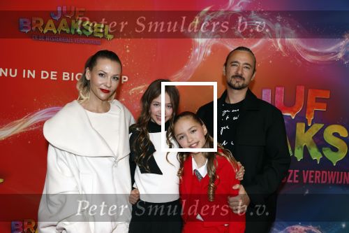 Amsterdam 7 december 2025
Premiere Juf Braaksel in Pathe Noord . Cato Klibansky Susanna Klibansky en Louis Klibansky