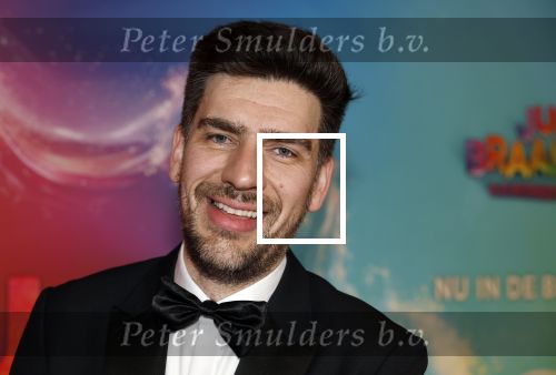 Amsterdam 7 december 2025
Premiere Juf Braaksel in Pathe Noord . david Cocheret kwam met zijn zwanger vrouw familie en vader Jan Cocheret