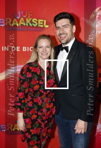 Amsterdam 7 december 2025
Premiere Juf Braaksel in Pathe Noord . david Cocheret kwam met zijn zwanger vrouw familie en vader Jan Cocheret