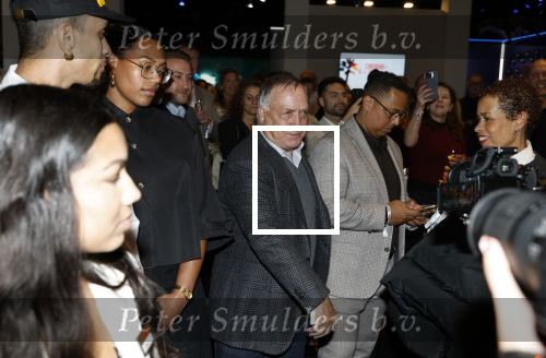 Amsterdam 11 december 2025
Eerste dag van de Masters expo in de RAI. Dick Advocaat krijgt prijs uit handen van Wendy v Dijk en Najib Amhali
