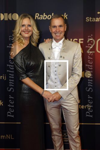 Papendal 17 december 2025
Sportgala waar oa de sportman en sportvrouw van het jaar gekozen worden . Erik Dekker met zijn vrouw