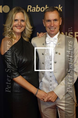 Papendal 17 december 2025
Sportgala waar oa de sportman en sportvrouw van het jaar gekozen worden . Erik Dekker met zijn vrouw