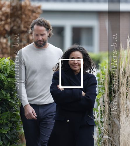 Ilpendam 15 december 2025
De eerste foto\'s van Fajah Lourens met haar nieuwe vriend Coen bij haar huis .