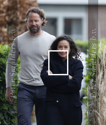Ilpendam 15 december 2025
De eerste foto\'s van Fajah Lourens met haar nieuwe vriend Coen bij haar huis .