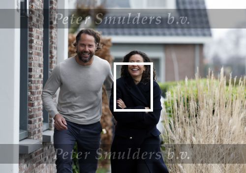 Ilpendam 15 december 2025
De eerste foto\'s van Fajah Lourens met haar nieuwe vriend Coen bij haar huis .