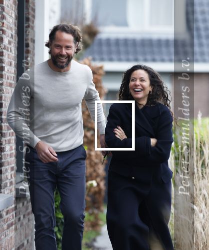 Ilpendam 15 december 2025
De eerste foto\'s van Fajah Lourens met haar nieuwe vriend Coen bij haar huis .