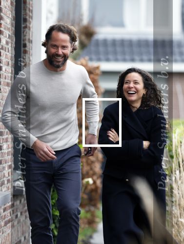 Ilpendam 15 december 2025
De eerste foto\'s van Fajah Lourens met haar nieuwe vriend Coen bij haar huis .