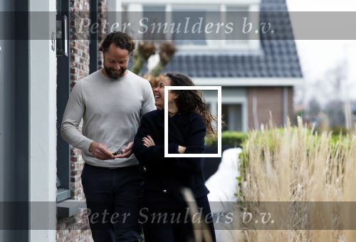 Ilpendam 15 december 2025
De eerste foto\'s van Fajah Lourens met haar nieuwe vriend Coen bij haar huis .