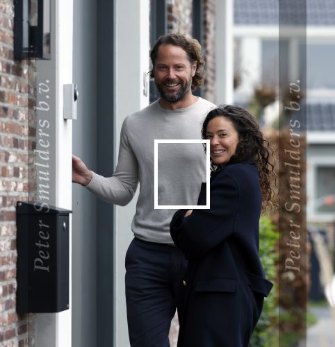 Ilpendam 15 december 2025
De eerste foto\'s van Fajah Lourens met haar nieuwe vriend Coen bij haar huis .