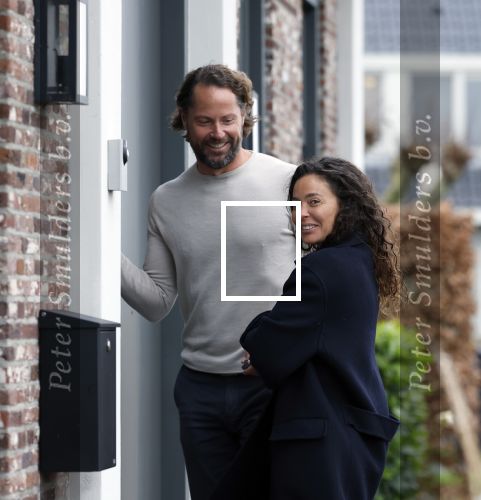 Ilpendam 15 december 2025
De eerste foto\'s van Fajah Lourens met haar nieuwe vriend Coen bij haar huis .