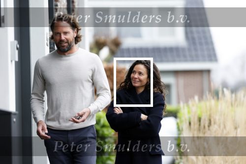 Ilpendam 15 december 2025
De eerste foto\'s van Fajah Lourens met haar nieuwe vriend Coen bij haar huis .