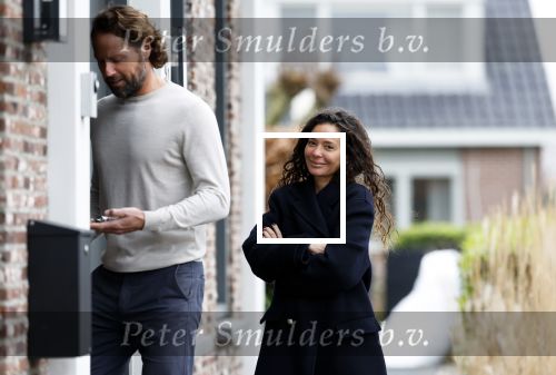 Ilpendam 15 december 2025
De eerste foto\'s van Fajah Lourens met haar nieuwe vriend Coen bij haar huis .