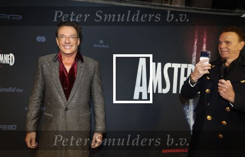 Amsterdam 1 december 2025
Premiere Amsterdamned II in Tuschinski . De hoofdrollen worden gespeeld door Huub Stapel tatum Dagelet en Holly Brood . Gerard Joling kwam met manager Wino Omtzigt