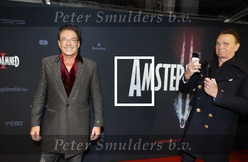 Amsterdam 1 december 2025
Premiere Amsterdamned II in Tuschinski . De hoofdrollen worden gespeeld door Huub Stapel tatum Dagelet en Holly Brood . Gerard Joling kwam met manager Wino Omtzigt
