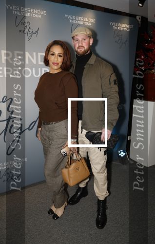 Bussum 8 december 2025
Premiere theatwershow Voor Altijd van Yves Berendse in t Spant. Glennis Grace kwam met haar vriend Eddy Reijner