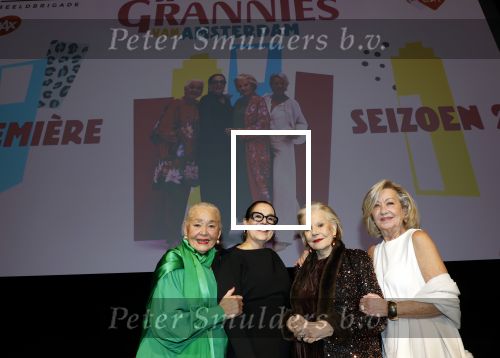 Amsterdam 2 december 2025
Presenatie Grannies van Amsterdam seizoen 2 . Martine v Os doet de presentatie. 
De Grannies bestaan uit Joanita Mug Tonneke en Lorraine . Ook hun kleinkinderen waren aanwezig  in Tuschinski