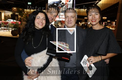 Amsterdam 11 december 2025
Eerste dag van de Masters expo in de RAI. Gunay Uslu  met Dick Advocaat  Wilftred Genee en Lili Genee
