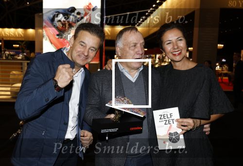 Amsterdam 11 december 2025
Eerste dag van de Masters expo in de RAI. Gunay Uslu  met Dick Advocaat  en Wilfred Genee