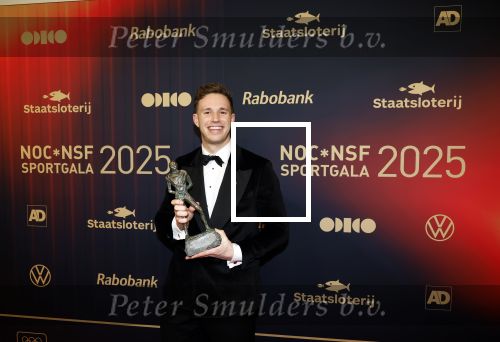 Papendal 17 december 2025
Sportgala waar oa de sportman en sportvrouw van het jaar gekozen worden . Harrie Lavreysen werd voor de tweede keer achter elkaar gekozen tot sportman van het jaar . Harrie kwam met zijn beste vrienden