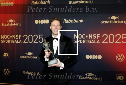 Papendal 17 december 2025
Sportgala waar oa de sportman en sportvrouw van het jaar gekozen worden . Harrie Lavreysen werd voor de tweede keer achter elkaar gekozen tot sportman van het jaar . Harrie kwam met zijn beste vrienden