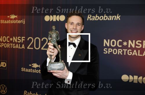 Papendal 17 december 2025
Sportgala waar oa de sportman en sportvrouw van het jaar gekozen worden . Harrie Lavreysen werd voor de tweede keer achter elkaar gekozen tot sportman van het jaar . Harrie kwam met zijn beste vrienden