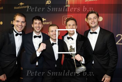 Papendal 17 december 2025
Sportgala waar oa de sportman en sportvrouw van het jaar gekozen worden . Harrie Lavreysen werd voor de tweede keer achter elkaar gekozen tot sportman van het jaar . Harrie kwam met zijn beste vrienden