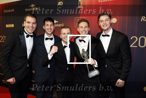 Papendal 17 december 2025
Sportgala waar oa de sportman en sportvrouw van het jaar gekozen worden . Harrie Lavreysen werd voor de tweede keer achter elkaar gekozen tot sportman van het jaar . Harrie kwam met zijn beste vrienden