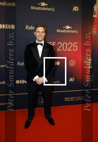 Papendal 17 december 2025
Sportgala waar oa de sportman en sportvrouw van het jaar gekozen worden . Harrie Lavreysen werd voor de tweede keer achter elkaar gekozen tot sportman van het jaar . Harrie kwam met zijn beste vrienden