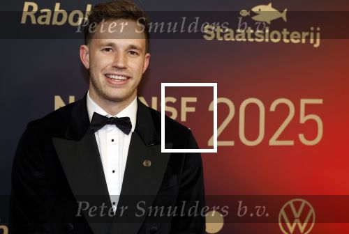 Papendal 17 december 2025
Sportgala waar oa de sportman en sportvrouw van het jaar gekozen worden . Harrie Lavreysen werd voor de tweede keer achter elkaar gekozen tot sportman van het jaar . Harrie kwam met zijn beste vrienden