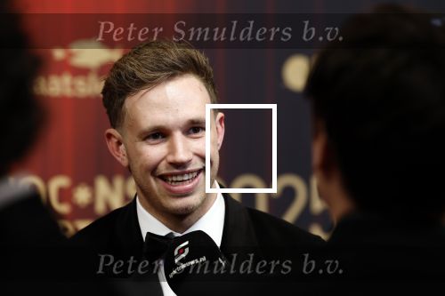 Papendal 17 december 2025
Sportgala waar oa de sportman en sportvrouw van het jaar gekozen worden . Harrie Lavreysen
