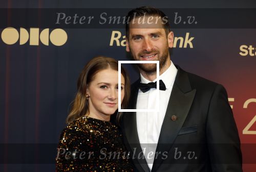 Papendal 17 december 2025
Sportgala waar oa de sportman en sportvrouw van het jaar gekozen worden . Hugo Haak met partner