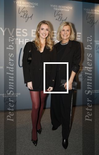 Bussum 8 december 2025
Premiere theatwershow Voor Altijd van Yves Berendse in t Spant. Irene Moors kwam met haar dochter